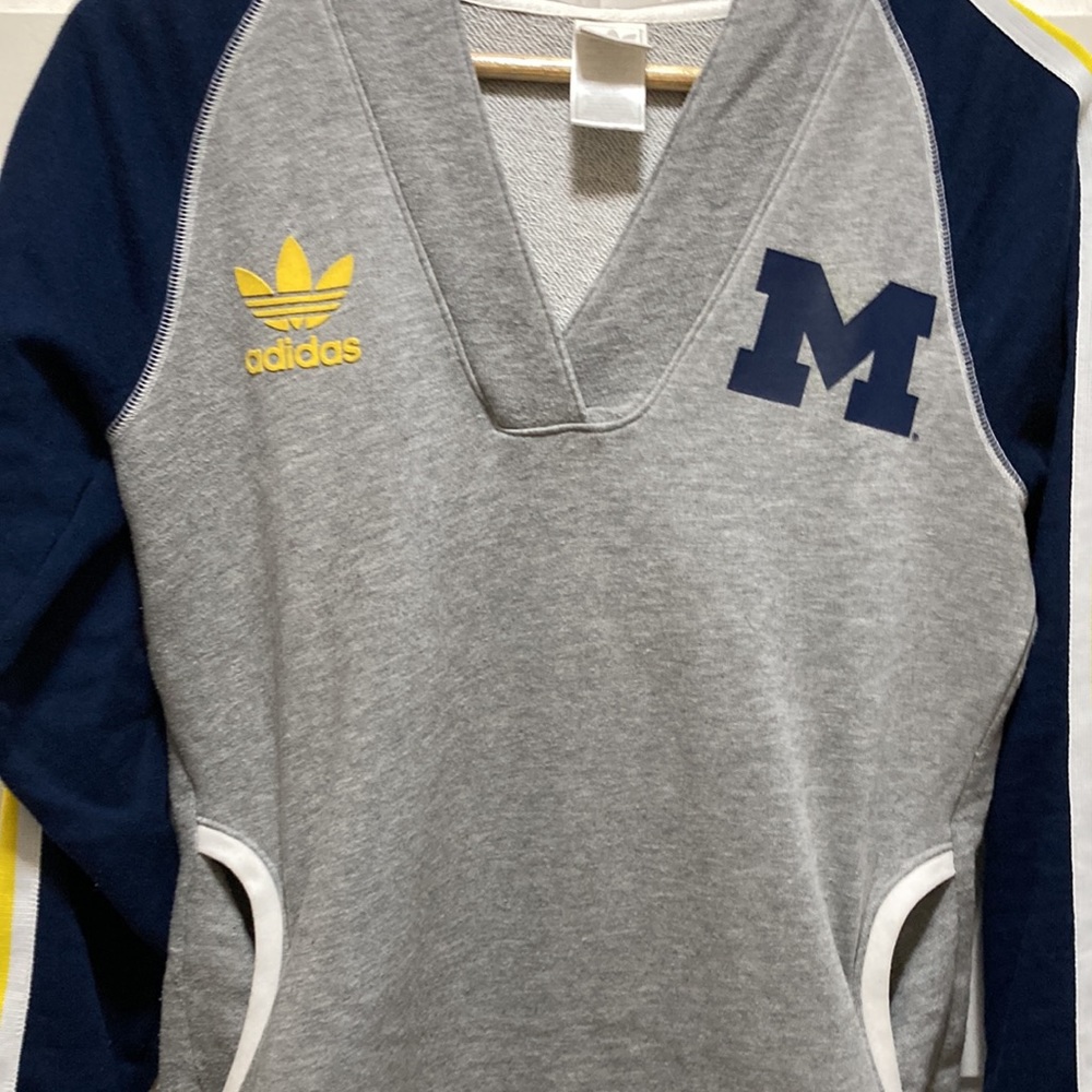 University of Michigan Hoodie Sweatshirt Women’s Size Small - Picture 5 of 6